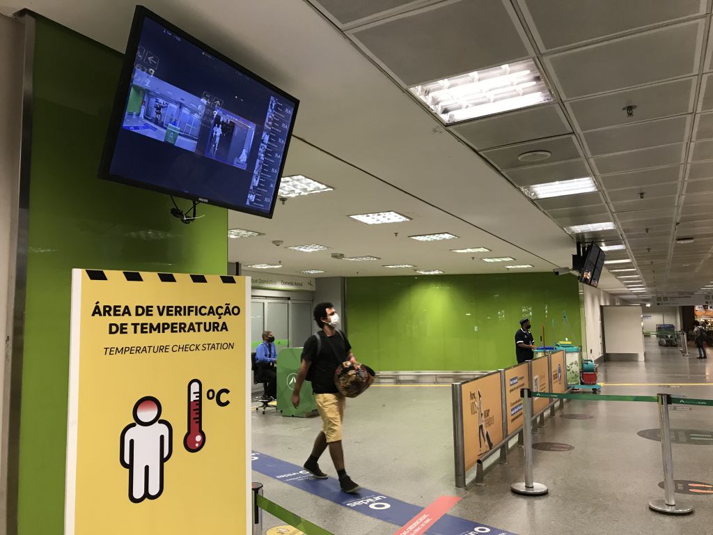 Aeroporto de Brasília instala nova câmera termográfica no desembarque de passageiros